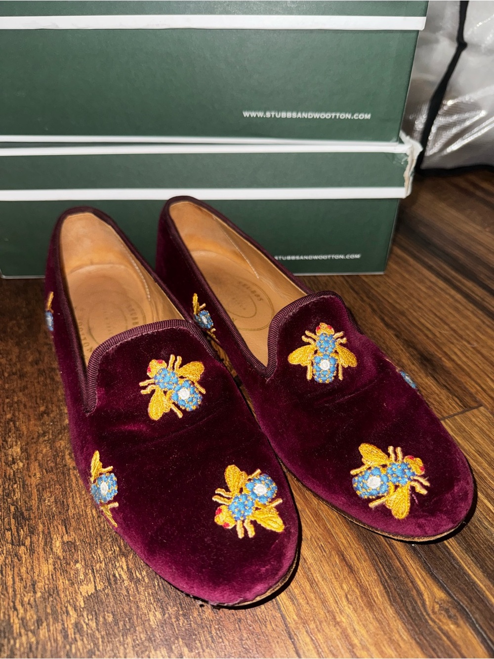 Stubbs & Wootton Burgundy Velvet Bee Embroidered Loafers